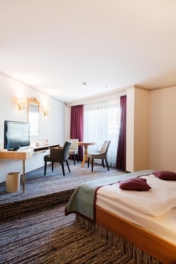 Hotel Pelikan Schwäbisch Gmünd Kültér fotó